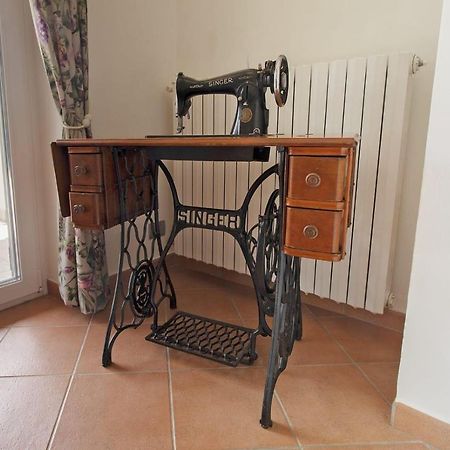 Casa Vacanze Al Capriano Appartamento Mora Cantello Екстериор снимка